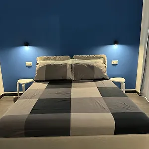  Apartament Black & Breakfast